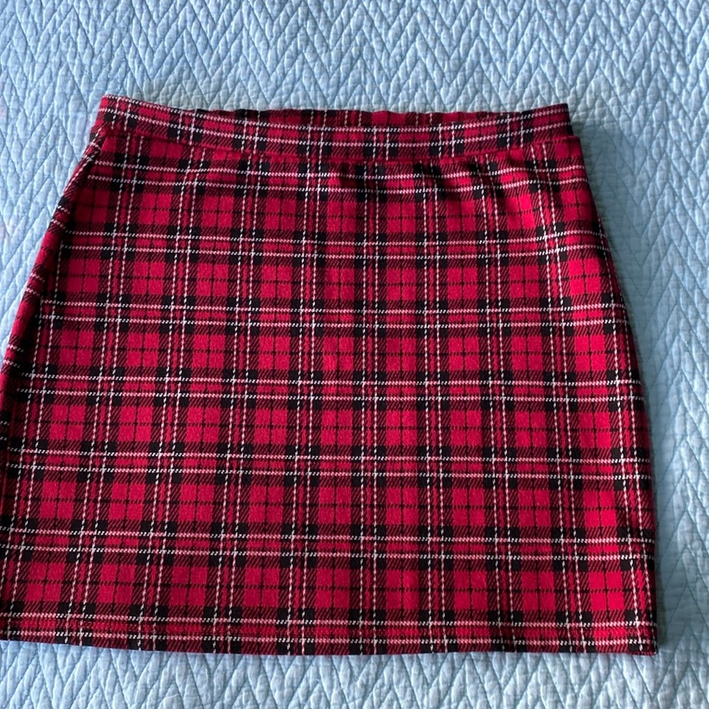 Forever 21 plaid skirt size M.